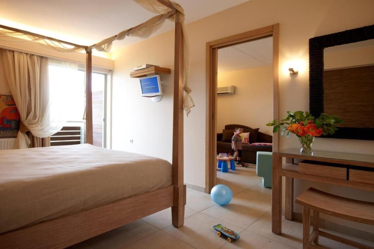 Belle Helene Hotel Vathí Eksteriør bilde